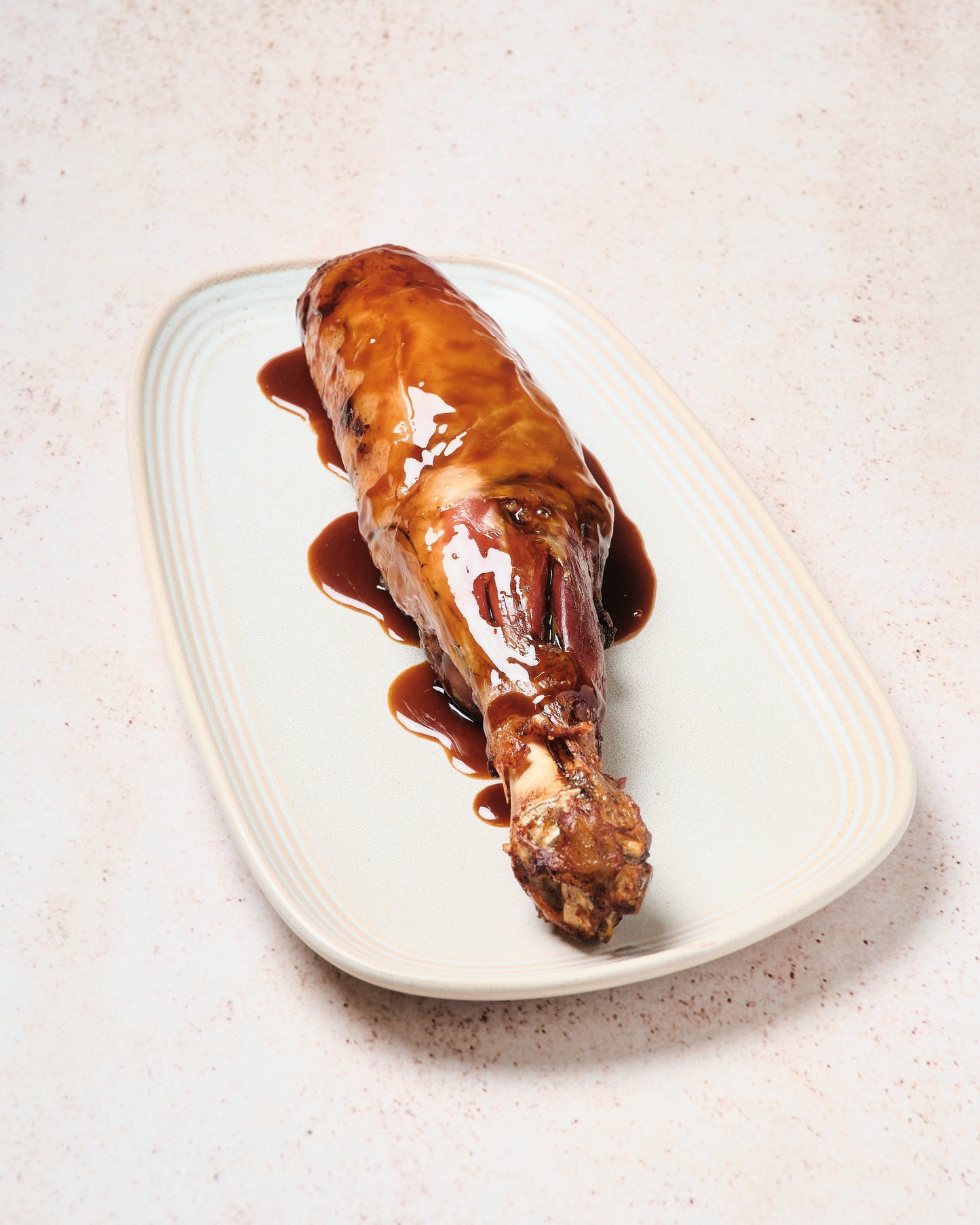 PALETILLA DE LECHAL A BAJA TEMPERATURA RELLENA DE HONGO