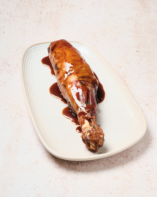 PALETILLA DE LECHAL A BAJA TEMPERATURA RELLENA DE HONGO