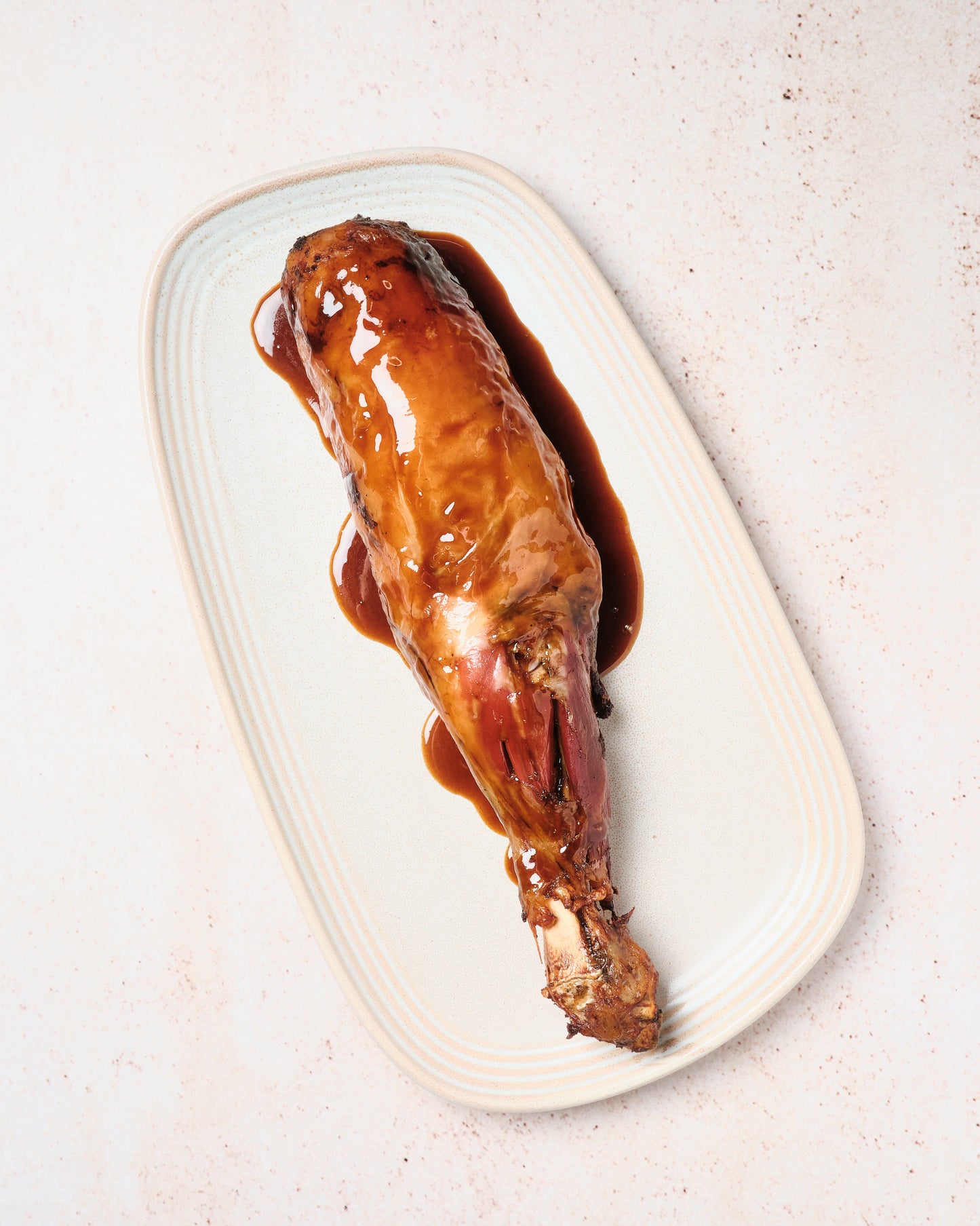 PALETILLA DE LECHAL A BAJA TEMPERATURA RELLENA DE HONGO